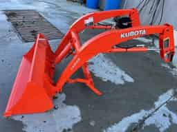 KUBOTA LA243A