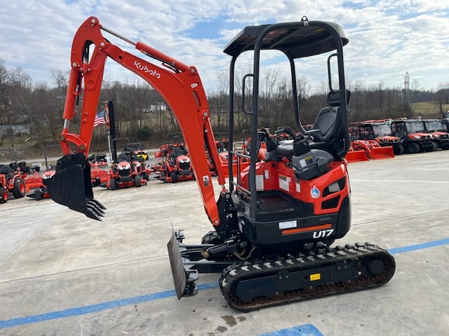 KUBOTA U17