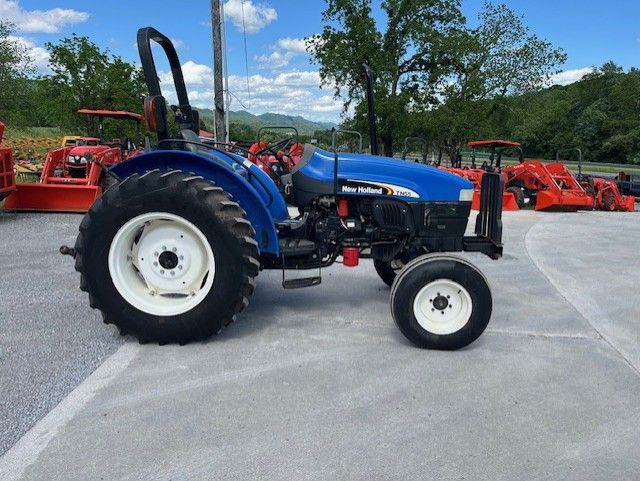 NEW HOLLAND TN55