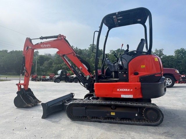 KUBOTA KX033-4R1A
