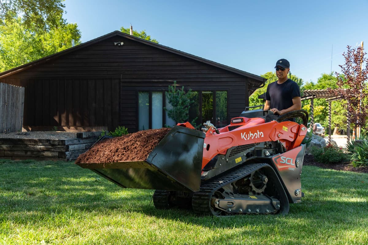 CL SERIES COMPACT BUCKETS