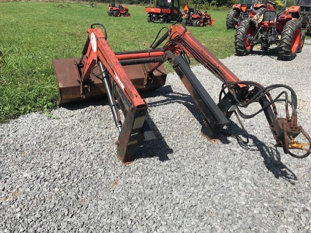 BUSH HOG 2400QT LOADER